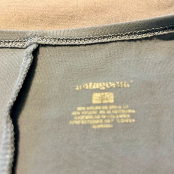 Elegant Gray Sleeveless Dress - Picture 5 of 6